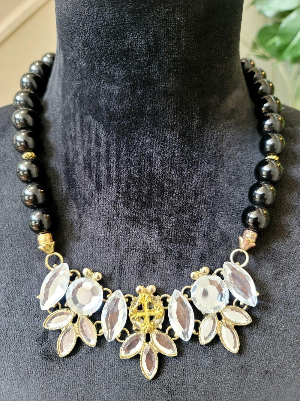 Black Beaded Clear Crystal Floral Statement Necklace Gold Tone Chunky Jewelry